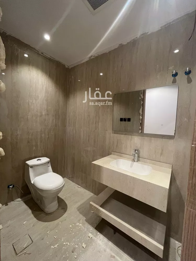 مكتب تجاري للإيجار في شارع الدائري الجنوبي الفرعي, حي شبرا, مدينة الرياض, منطقة الرياض