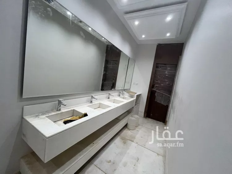 فيلا للبيع في شارع فرات بن حيان, حي سلطانة, مدينة الرياض, منطقة الرياض صورة 3