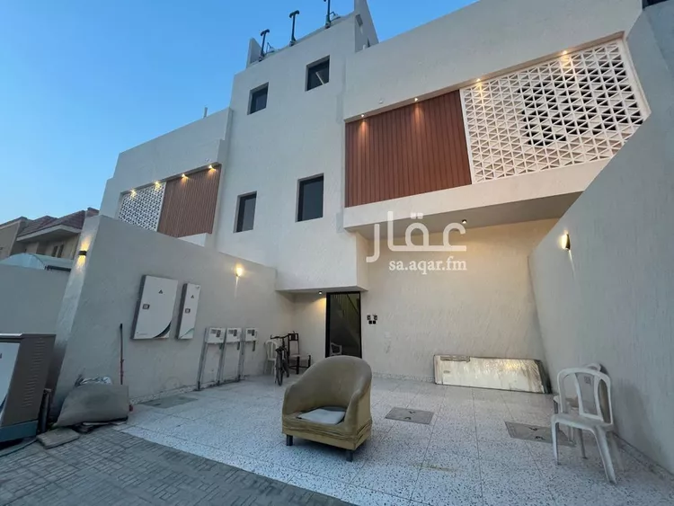 Floor for Sale in Riyadh Shubra