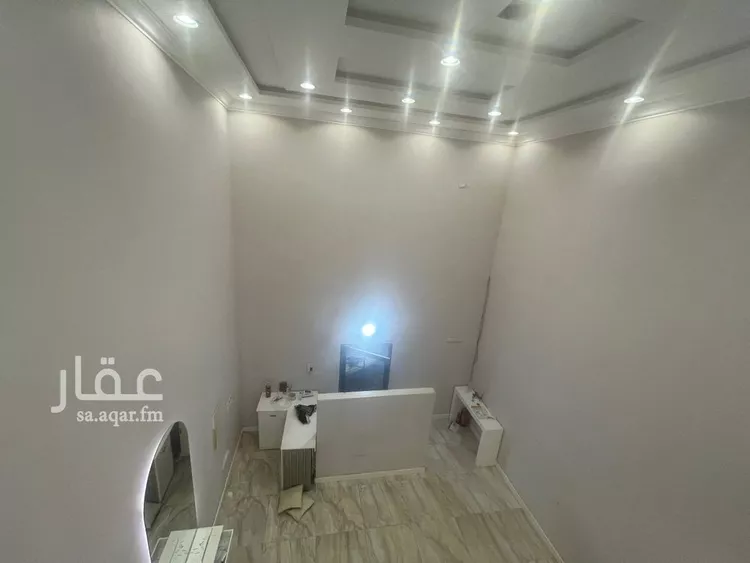 مكتب تجاري للإيجار في شارع خديجة بنت خويلد, حي العريجاء الغربي, مدينة الرياض, منطقة الرياض صورة 3