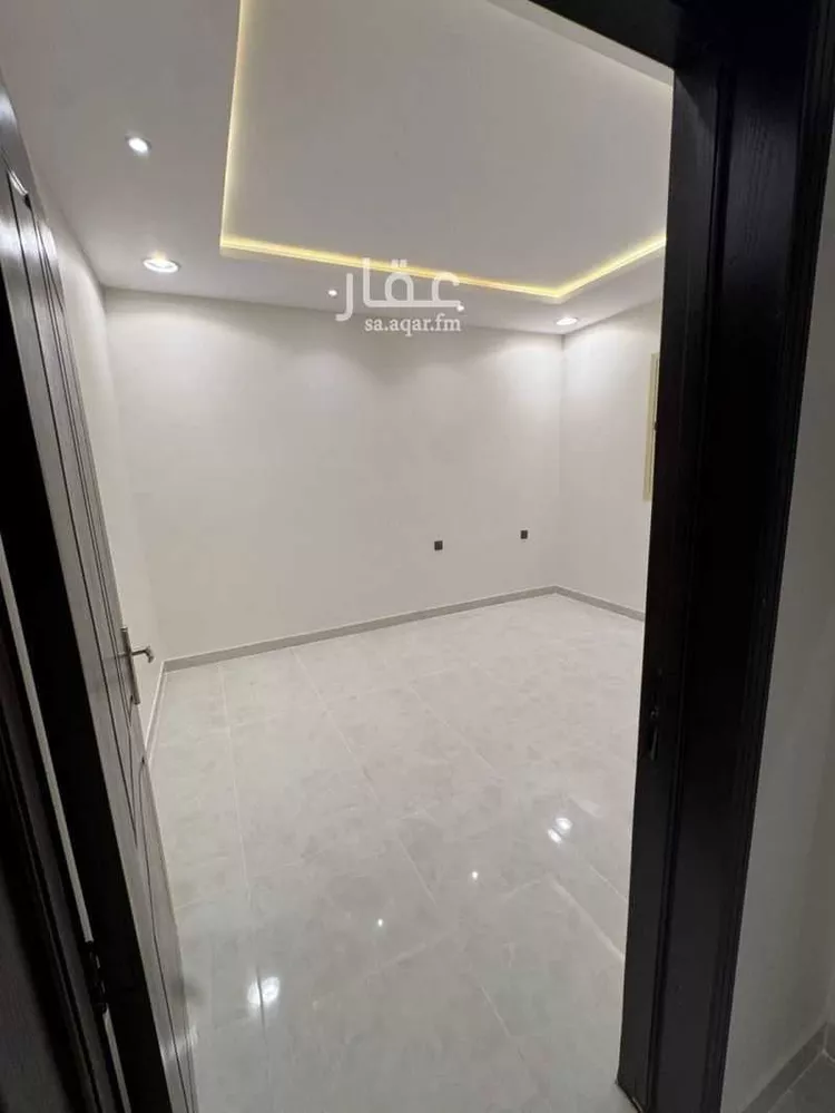 فيلا للبيع في شارع بويط, حي إشبيلية, مدينة الرياض, منطقة الرياض 10