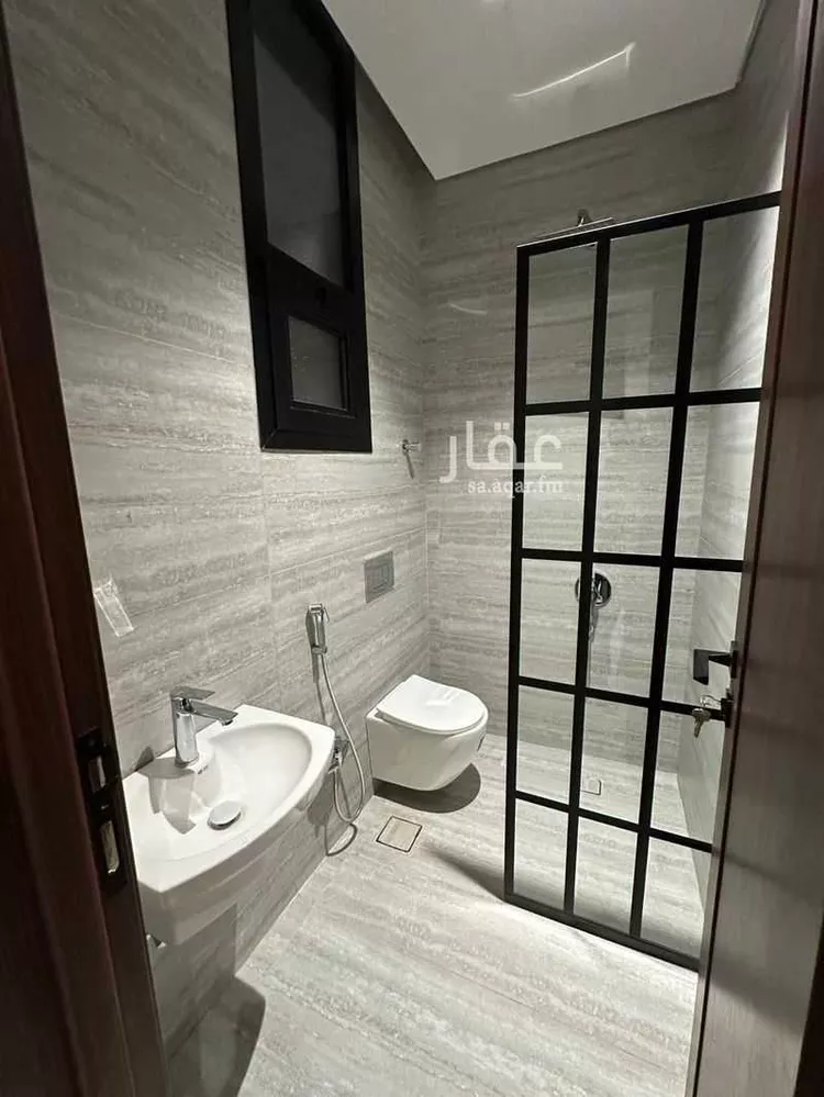 فيلا للبيع في شارع محمد بن عبدالجليل, حي الصفاء, مدينة الرياض, منطقة الرياض صورة 4