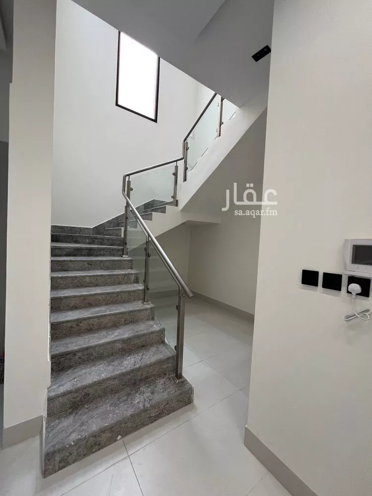 فيلا للبيع في شارع عوف بن عامر, حي الأندلس, مدينة الرياض, منطقة الرياض 8