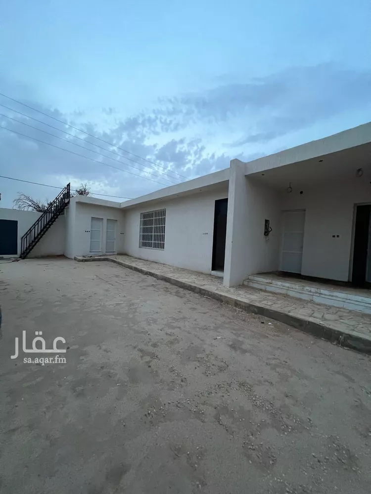 Rest House for Sale in Al Muzahimiyah Al GhatGhat صورة 4
