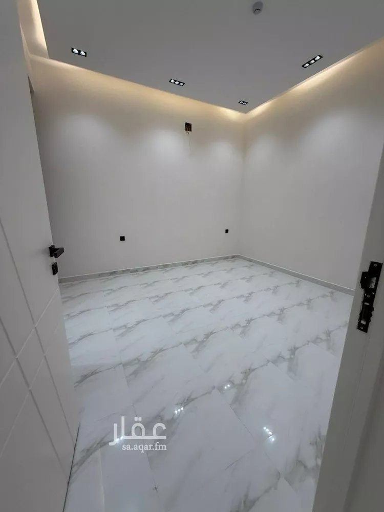 شقة للبيع في شارع محمد ابن مهيزع, حي الزهرة, مدينة الرياض, منطقة الرياض 8