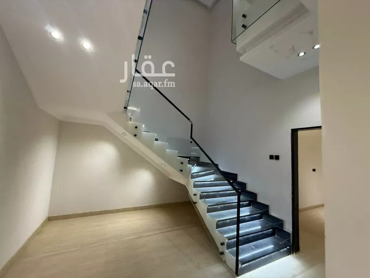 دور للبيع في شارع الاشتر النخعي, حي الرحمانية, مدينة جدة, منطقة مكة المكرمة صورة 2