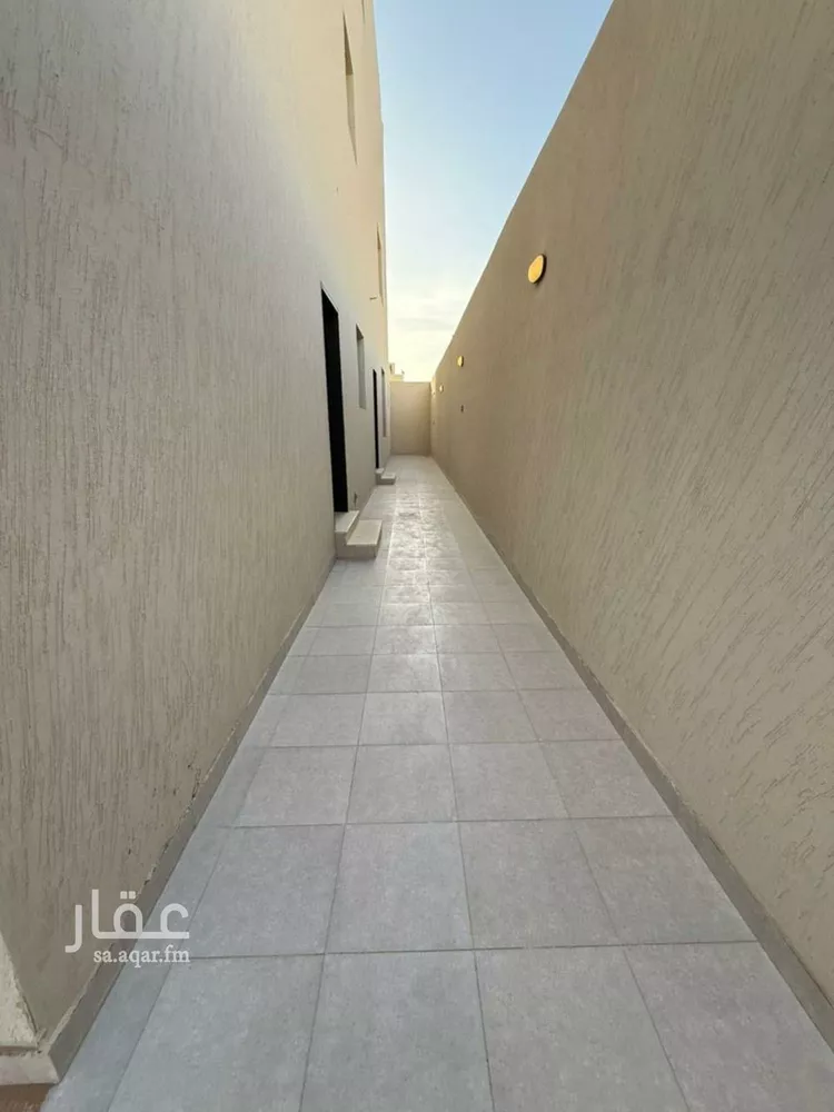 Floor for Sale in Riyadh Badr 15