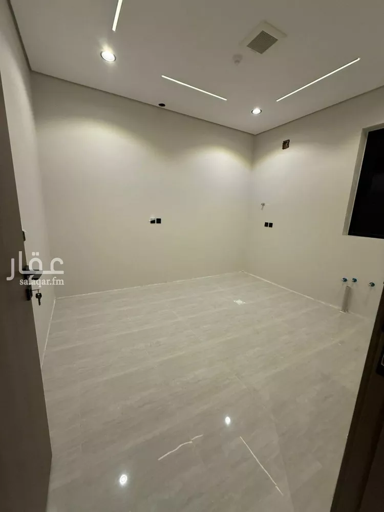 شقة للبيع في شارع سفيان بن الحكم, حي العوالي, مدينة الرياض, منطقة الرياض صورة 4