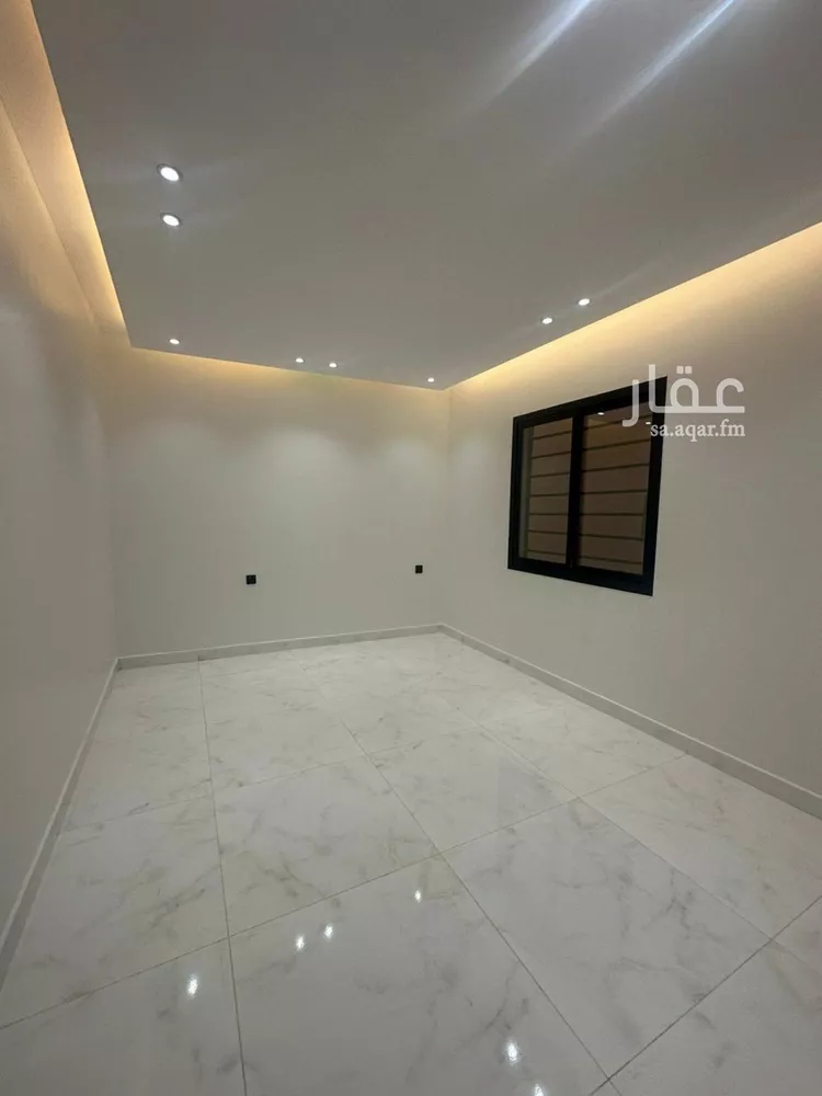 فيلا للبيع في شارع عبيدالله الهذلي, حي عكاظ, مدينة الرياض, منطقة الرياض صورة 3