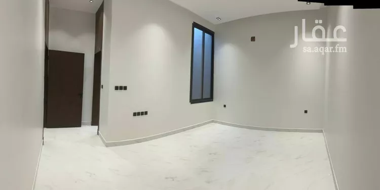 Floor for Sale in Riyadh Al Janadriyah 11