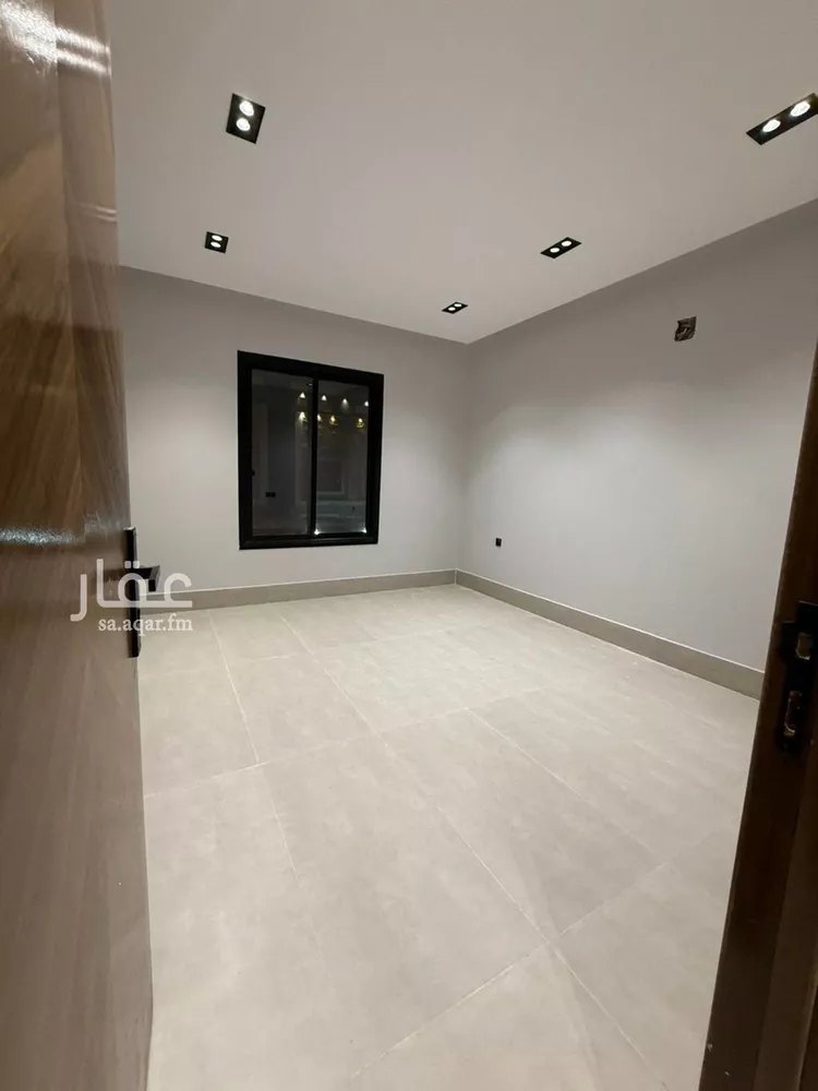 Villa for Sale in Riyadh Okaz 17