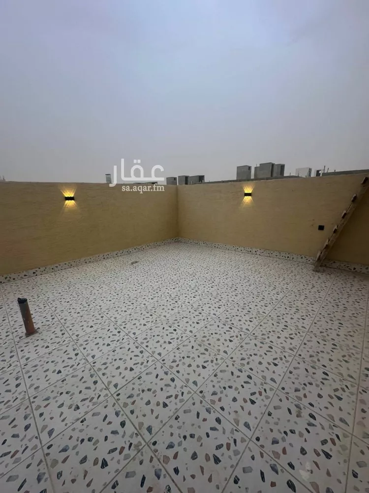 Floor for Sale in Riyadh Okaz 17