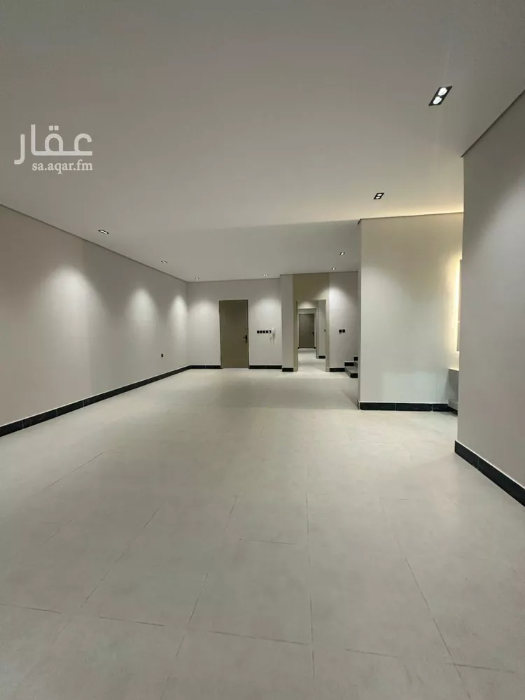 Villa for Sale in Al Kharj Al Safaa 18