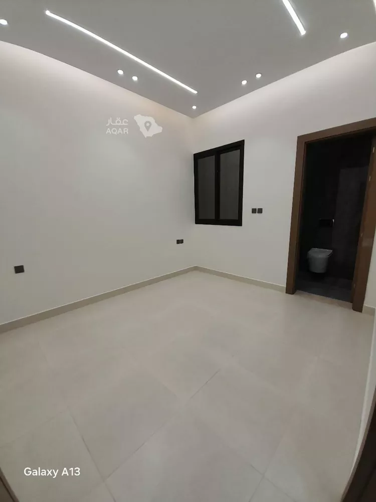 Floor for Sale in Riyadh Dirab