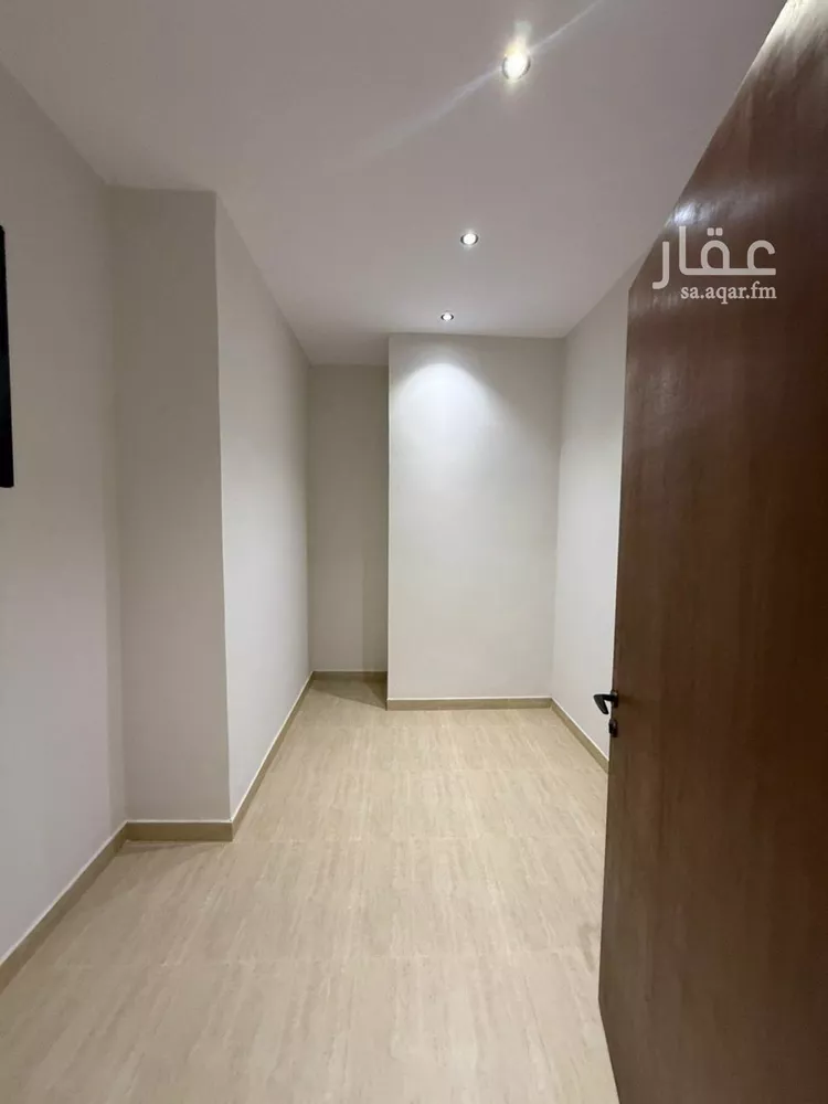 دور للبيع في شارع الاشتر النخعي, حي الرحمانية, مدينة جدة, منطقة مكة المكرمة صورة 4