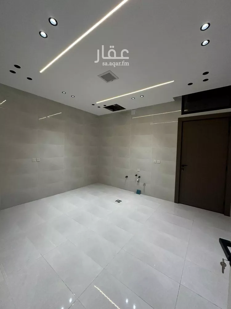 دور للبيع في شارع الجنادريه, حي الجنادرية, مدينة الرياض, منطقة الرياض صورة 5