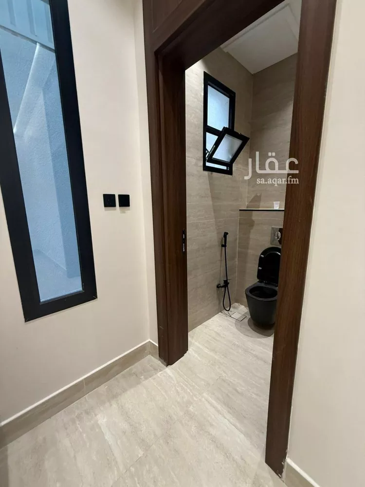 فيلا للبيع في شارع خلف بن معدان, حي بدر, مدينة الرياض, منطقة الرياض صورة 2