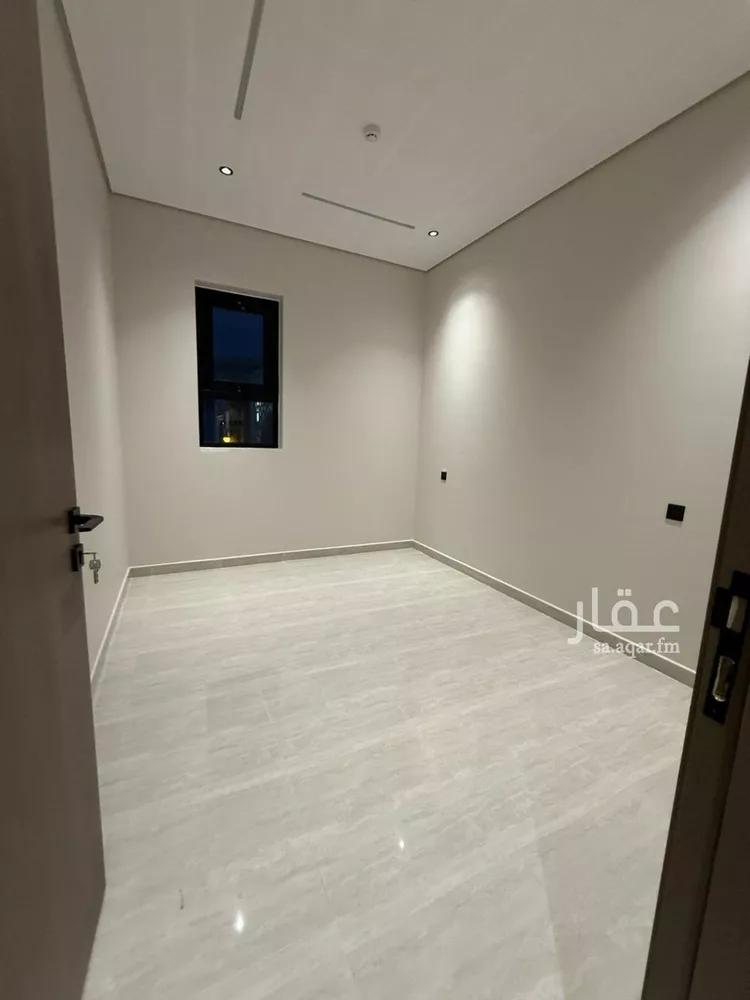 شقة للبيع في شارع سفيان بن الحكم, حي العوالي, مدينة الرياض, منطقة الرياض 8
