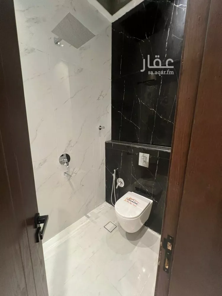 دور للبيع في شارع القلاع, حي الجنادرية, مدينة الرياض, منطقة الرياض صورة 4