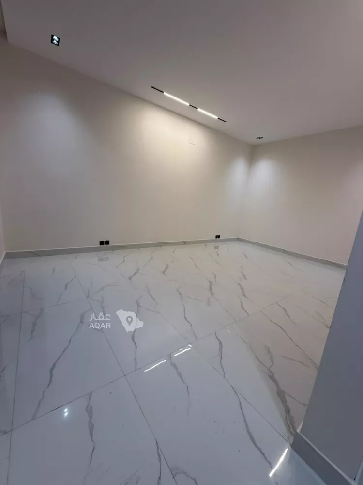Floor for Sale in Riyadh Taiba 2