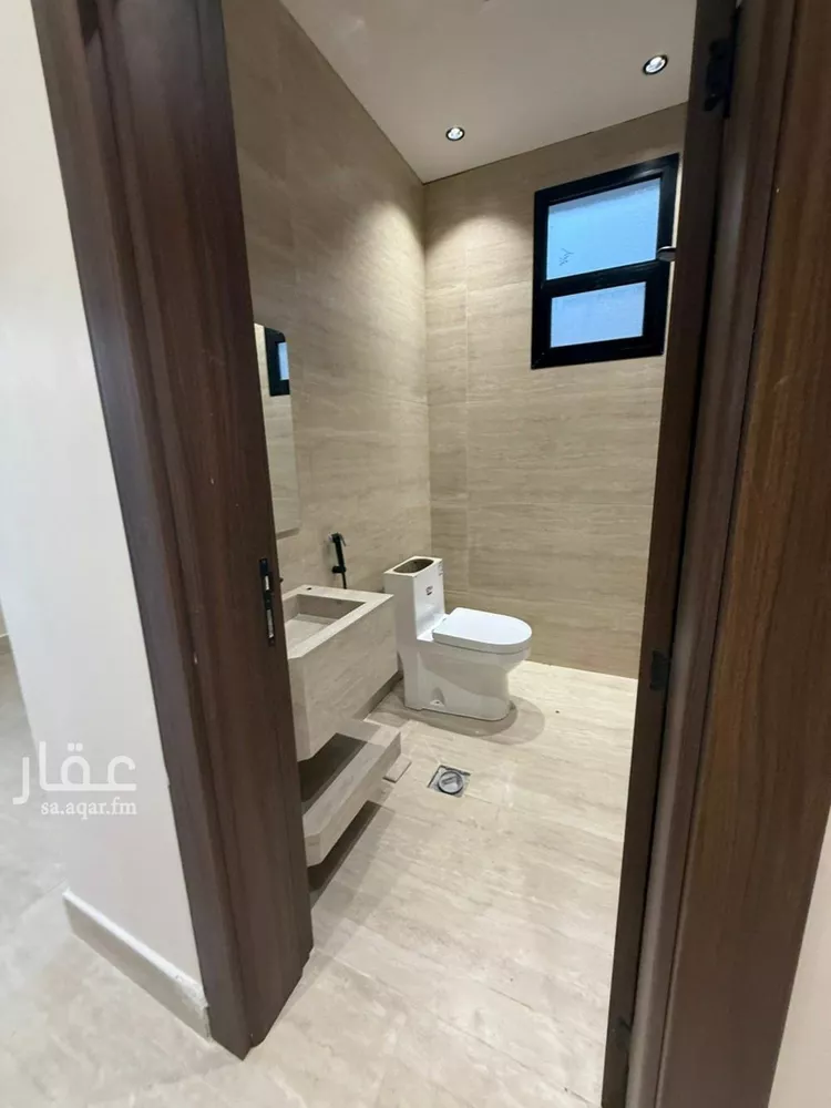 فيلا للبيع في شارع خلف بن معدان, حي بدر, مدينة الرياض, منطقة الرياض صورة 2