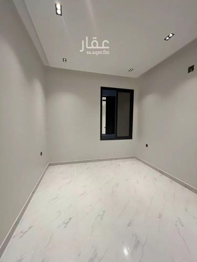 Floor for Sale in Riyadh Al Janadriyah 14