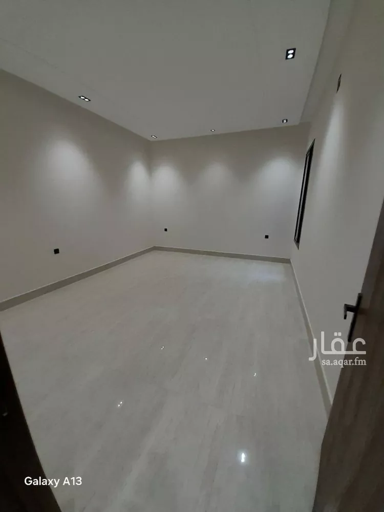 دور للبيع في شارع فارس العشيره, حي طويق, مدينة الرياض, منطقة الرياض صورة 5