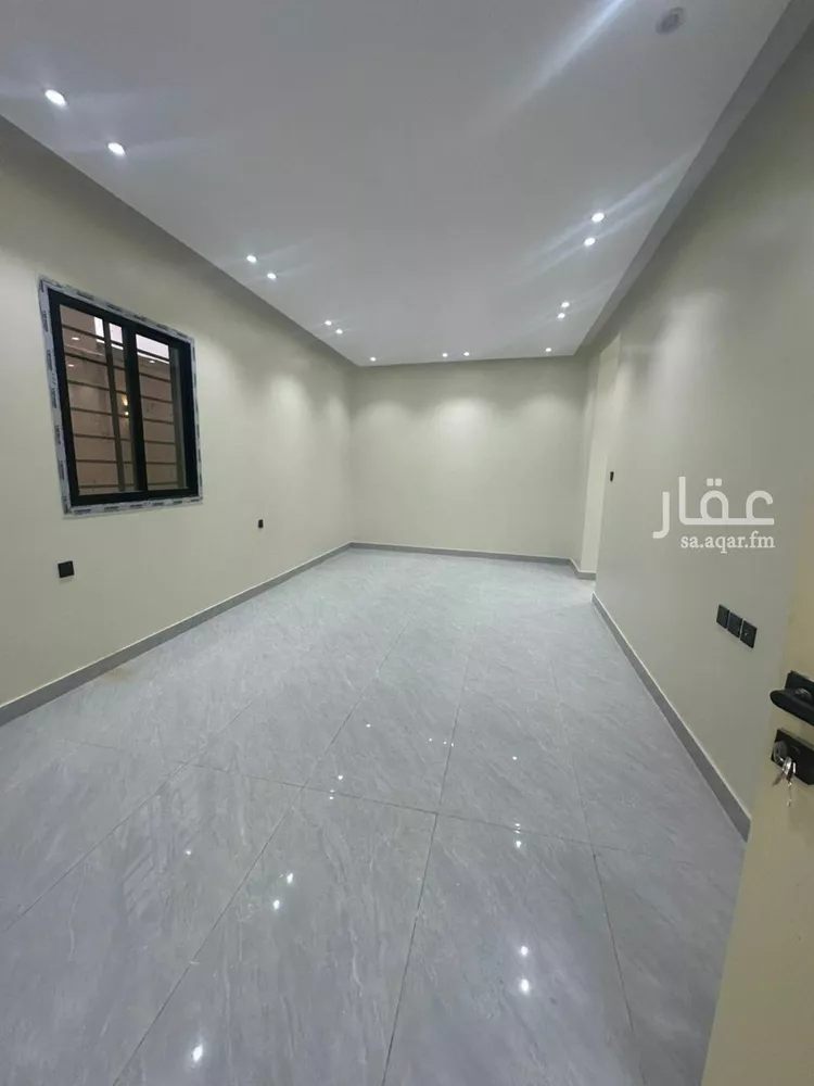 Floor for Sale in Riyadh Okaz صورة 5