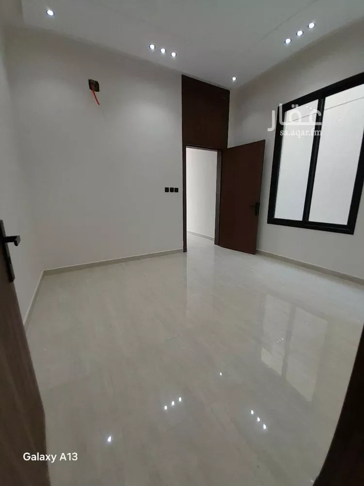 Floor for Sale in Riyadh Al Hazm صورة 4