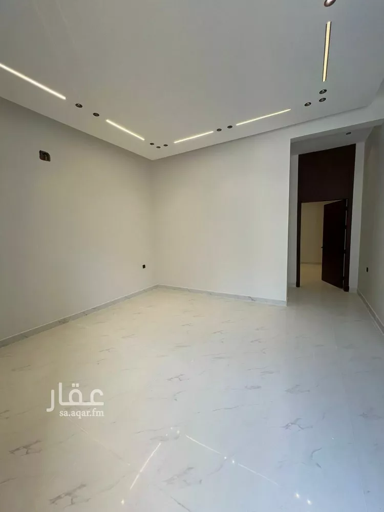Floor for Sale in Riyadh Al Janadriyah 6