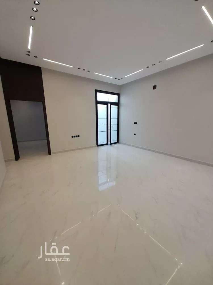 Floor for Sale in Riyadh Al Janadriyah 16