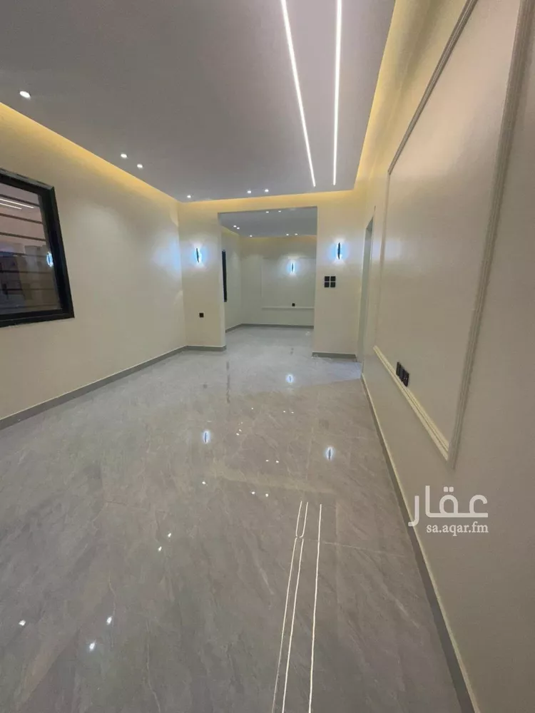 دور للبيع في شارع عبيدالله الهذلي, حي عكاظ, مدينة الرياض, منطقة الرياض 1 صورة