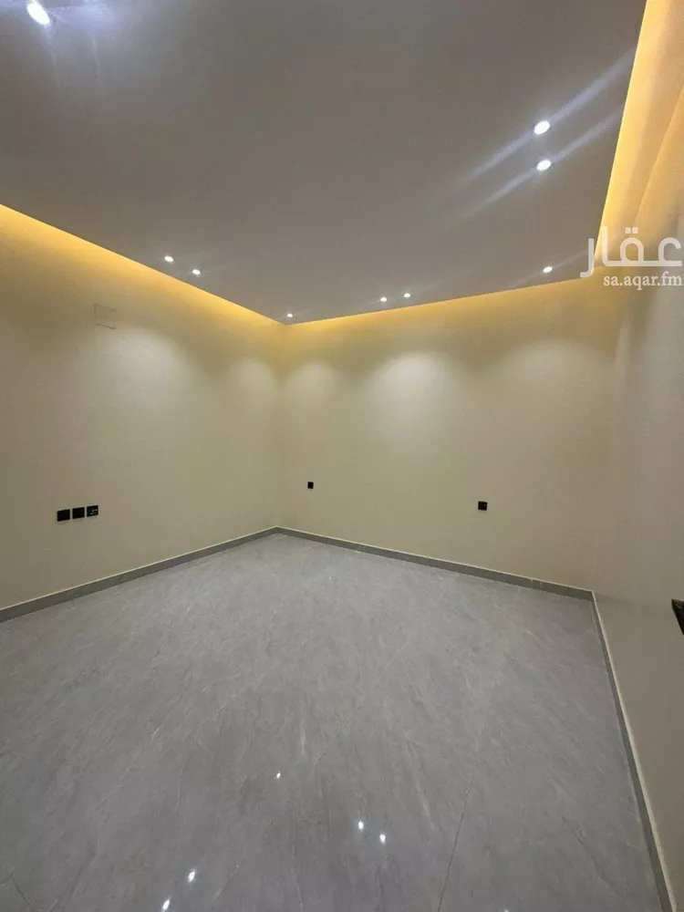 Floor for Sale in Riyadh Okaz 10