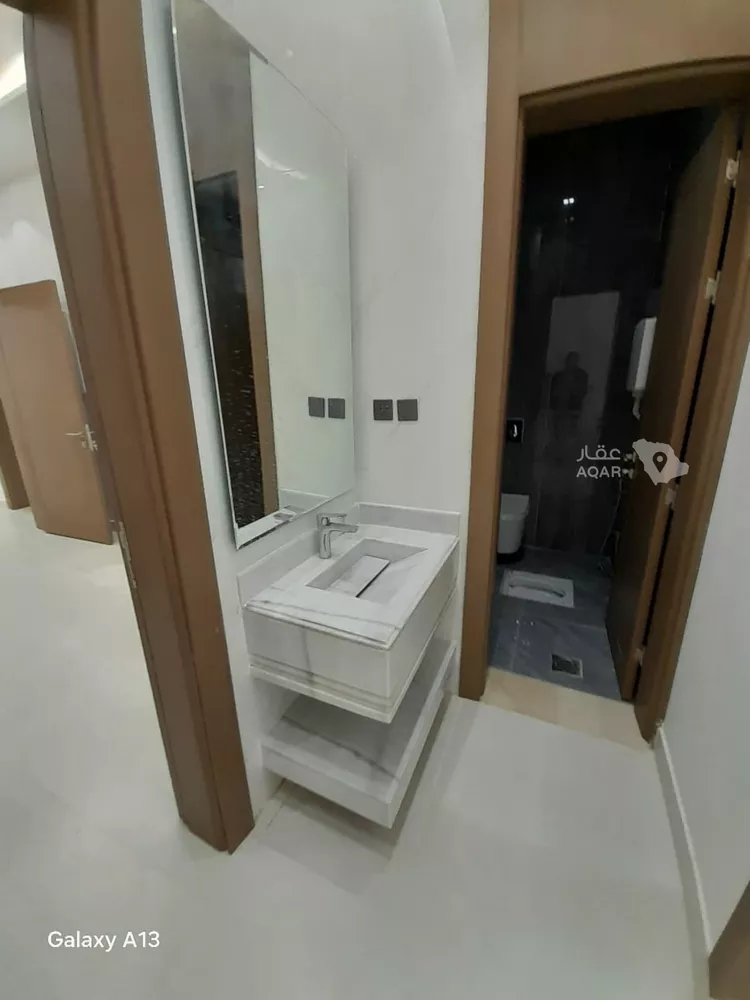 Floor for Sale in Riyadh Dirab 2