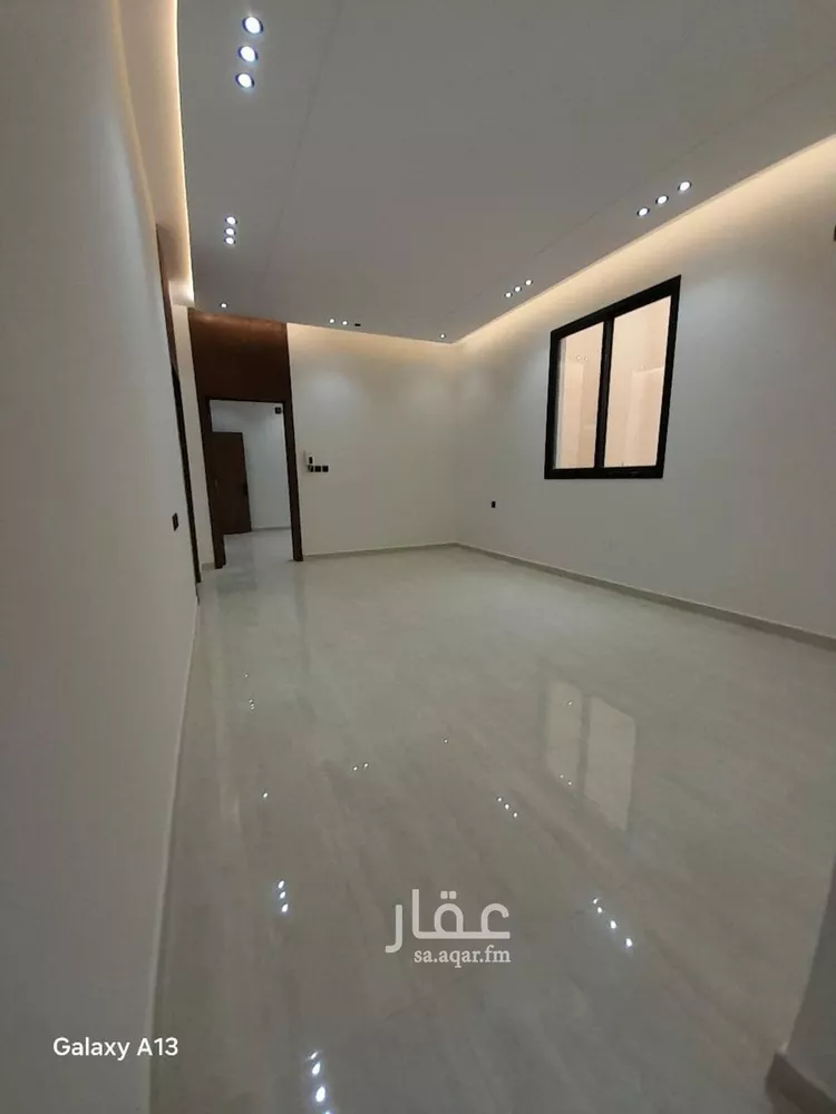 Floor for Sale in Riyadh Tuwaiq صورة 2