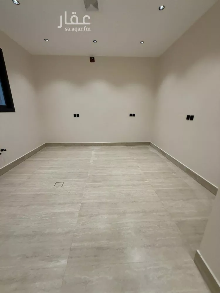 فيلا للبيع في شارع نهر السوباط, حي بدر, مدينة الرياض, منطقة الرياض صورة 3