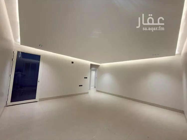 Floor for Sale in Riyadh Ar Rimal 9