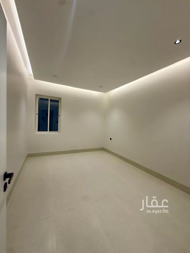 Floor for Sale in Riyadh Ar Rimal 10