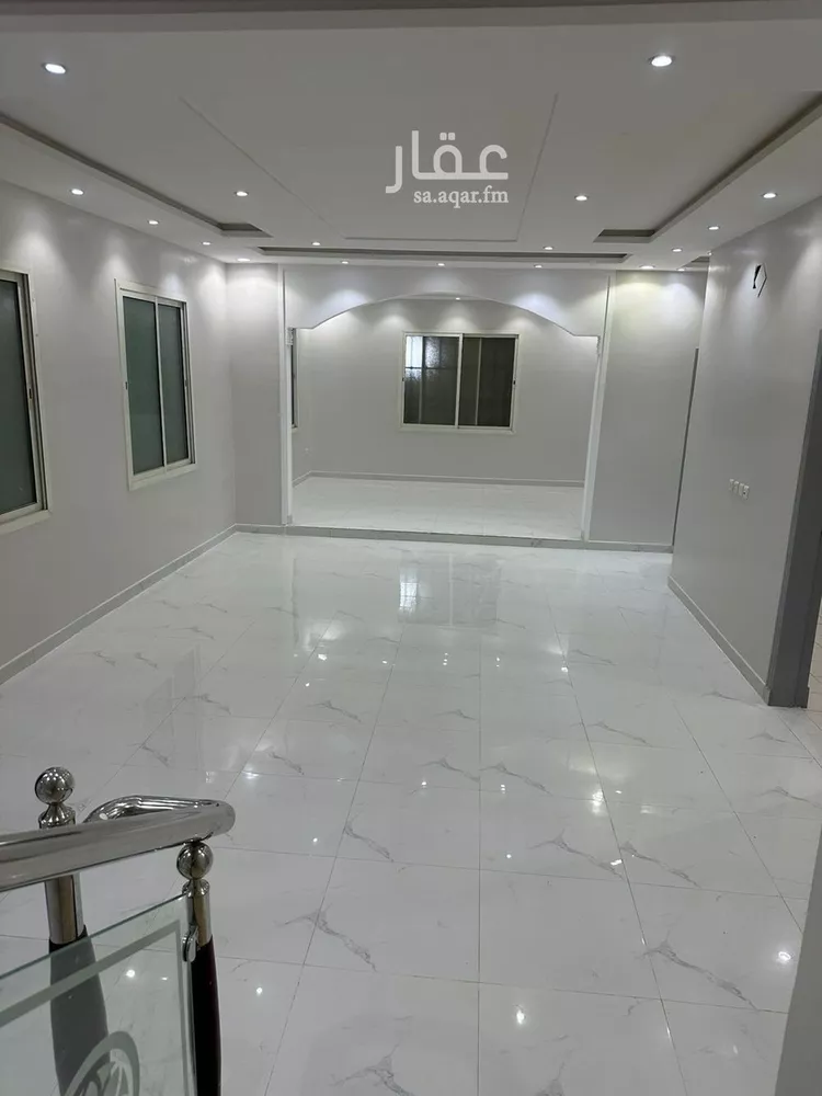 فيلا للإيجار في شارع هارون الزهري, حي الرمال, مدينة الرياض, منطقة الرياض