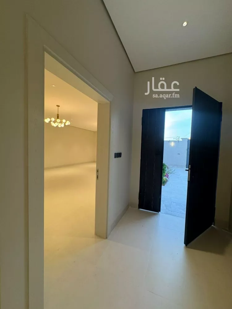 فيلا للبيع في شارع عبد ربه ابن حق, حي الياسمين, مدينة حائل, منطقة حائل صورة 5