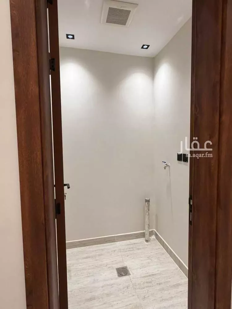شقة للبيع في شارع الصفاء, حي الصفاء, مدينة جازان, منطقة جازان 11