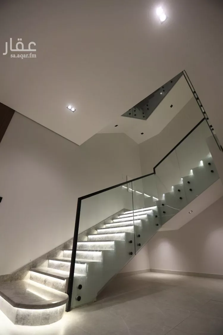 Villa for Sale in Riyadh Al Mahdiyah صورة 2