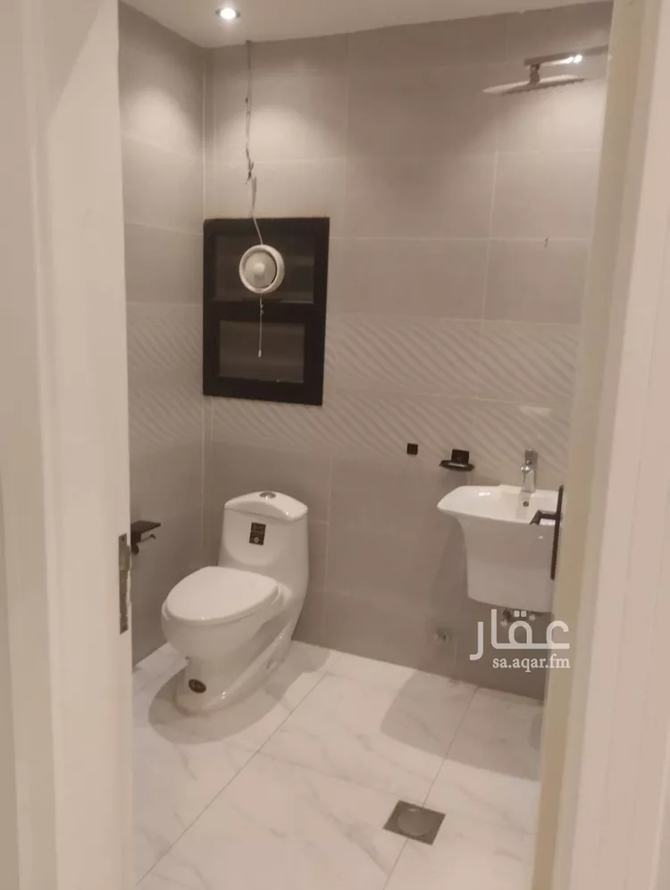 شقة للإيجار في شارع بحر العرب, حي إشبيلية, مدينة الرياض, منطقة الرياض 7