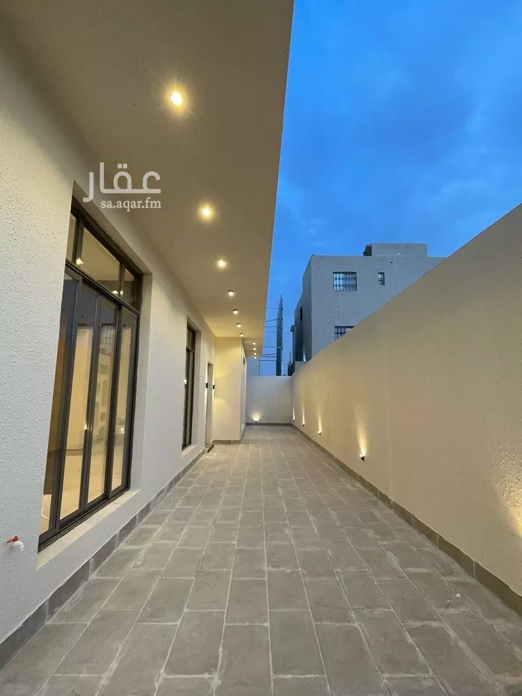 فيلا للبيع في شارع علي بن هبة الله, حي المهدية, مدينة الرياض, منطقة الرياض صورة 3