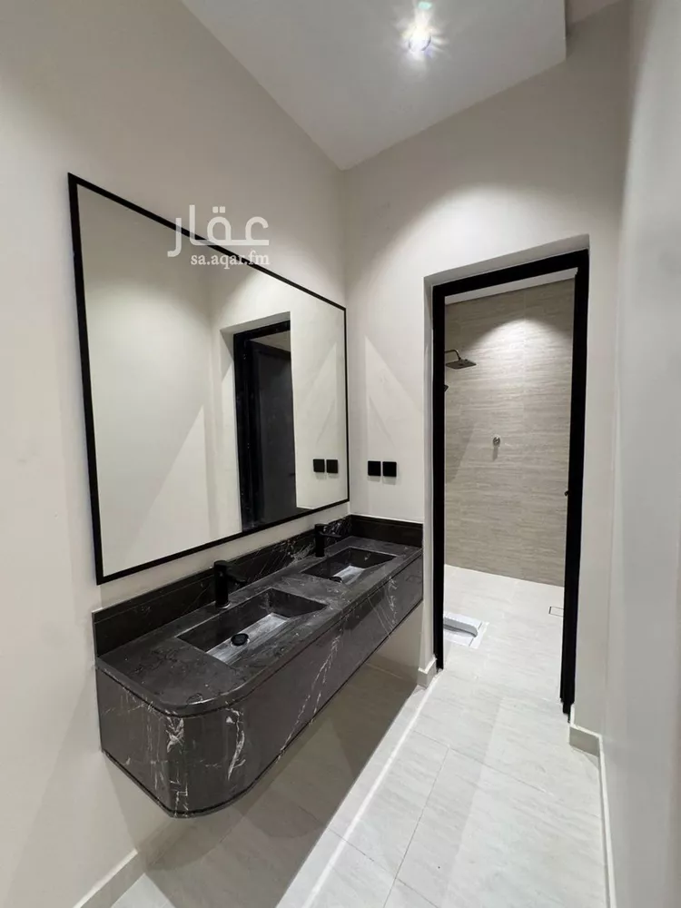 شقة للبيع في شارع اسامة بن حارثة الكلبي, حي الصفاء, مدينة جازان, منطقة جازان صورة 2