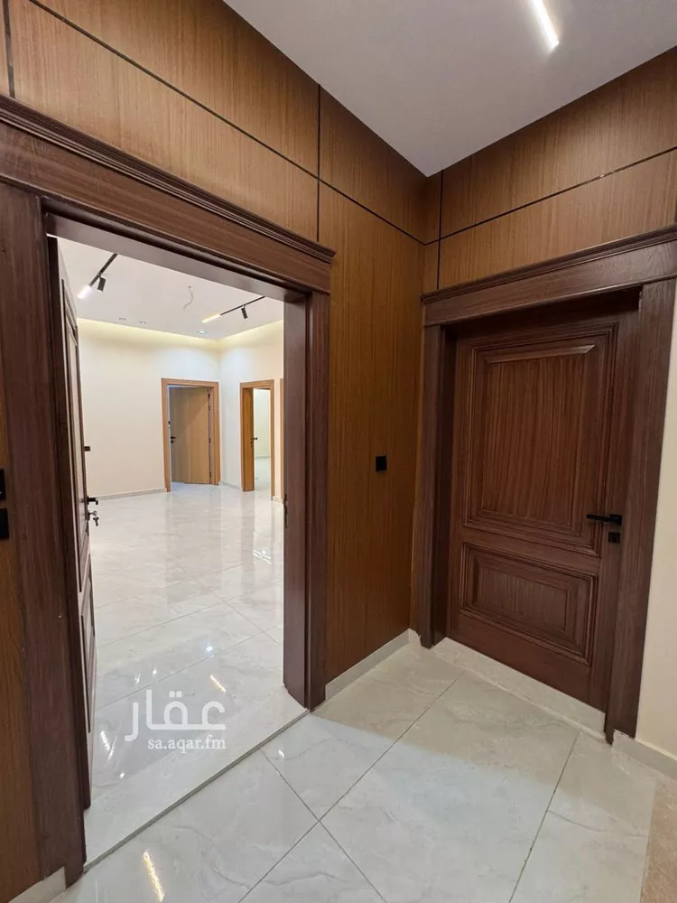 شقة للبيع في شارع عبدالواحد ابن الكاتب, حي السويس 1, مدينة جازان, منطقة جازان صورة 4