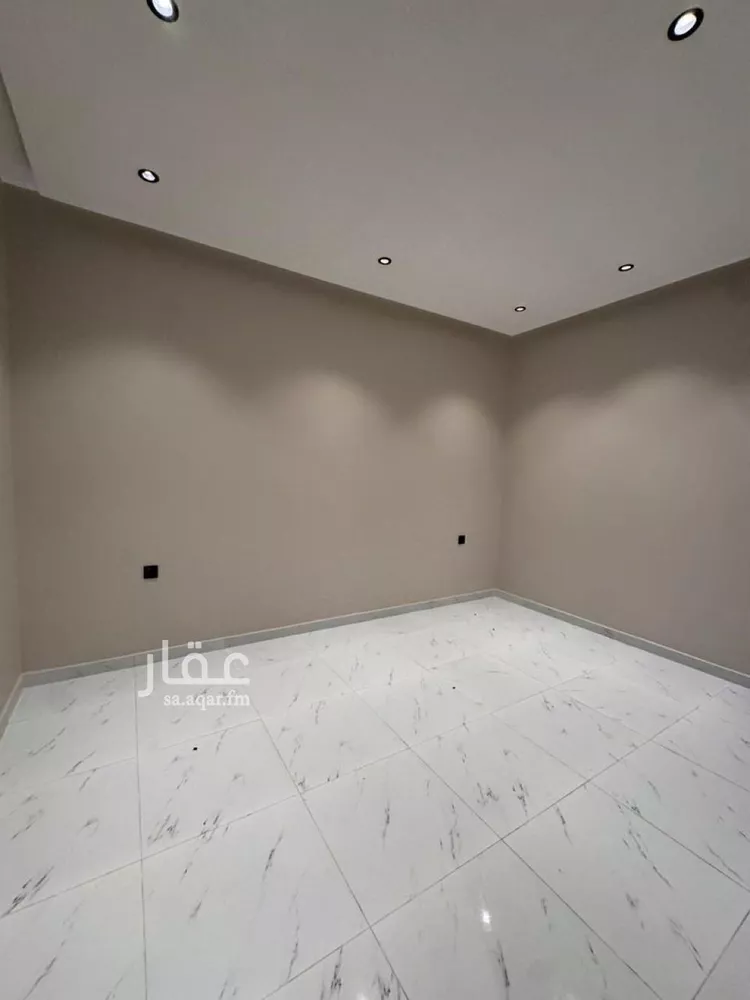 شقة للبيع في شارع شهيد الدين ثم الوطن محمد هادي ثابت حكمي, حي الشاطئ, مدينة جازان, منطقة جازان صورة 4