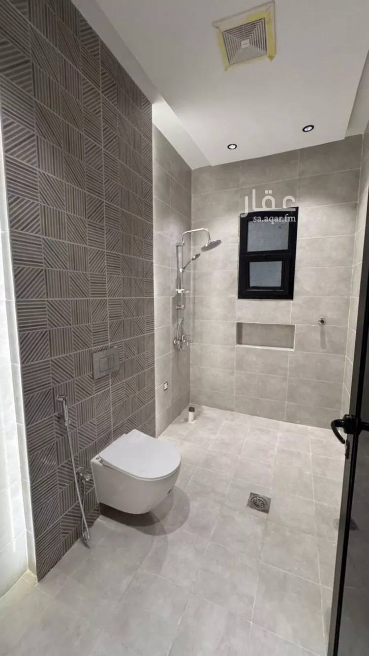 Floor for Sale in Jazan As Suways 9