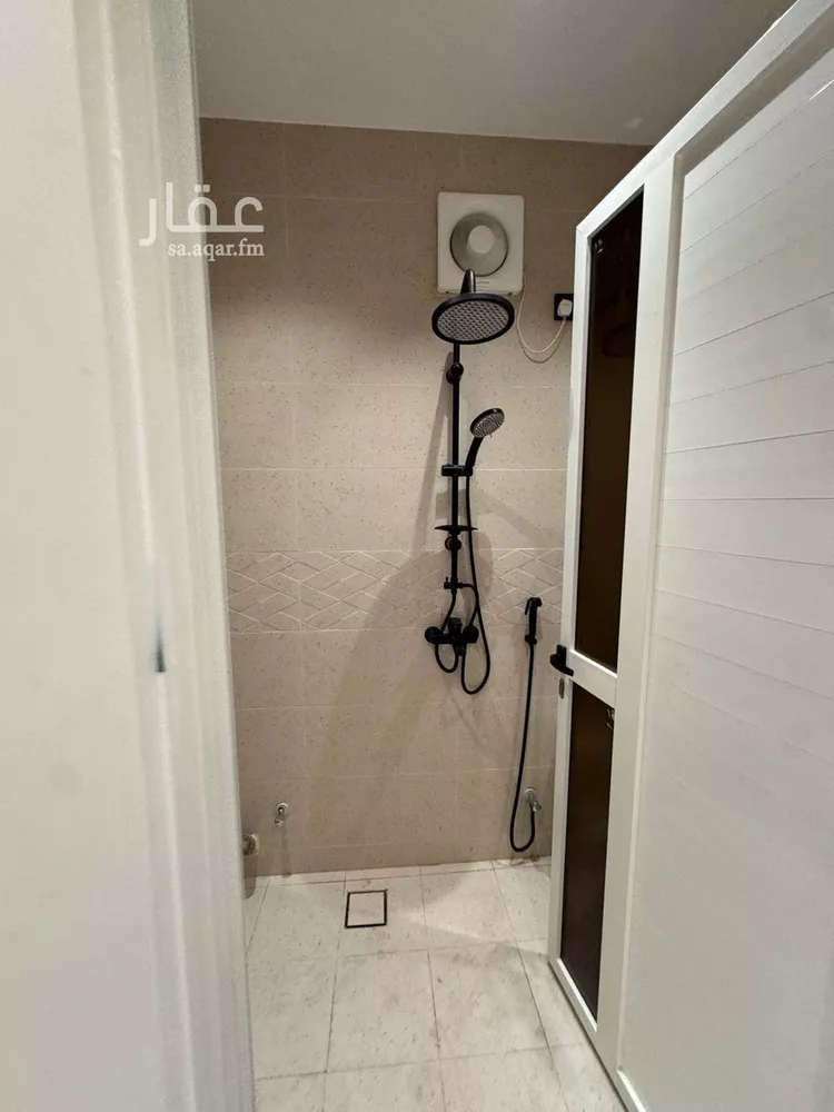 شقة للبيع في شارع أبو زكريا الزيتوني, حي الرحاب 1, مدينة جازان, منطقة جازان صورة 4