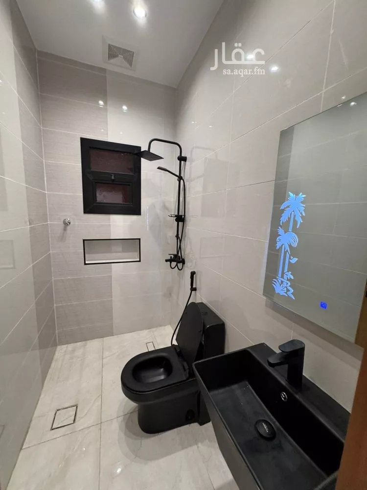 شقة للبيع في شارع عبدالواحد ابن الكاتب, حي السويس 1, مدينة جازان, منطقة جازان صورة 5